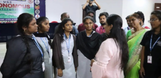 HITS faculty mentoring students on campus