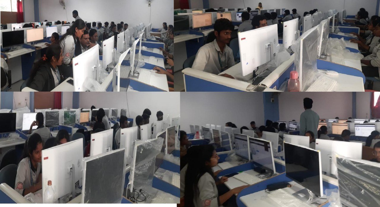 Students working in a HITS computer laboratory