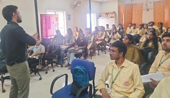 A guidance session in progress at HITS